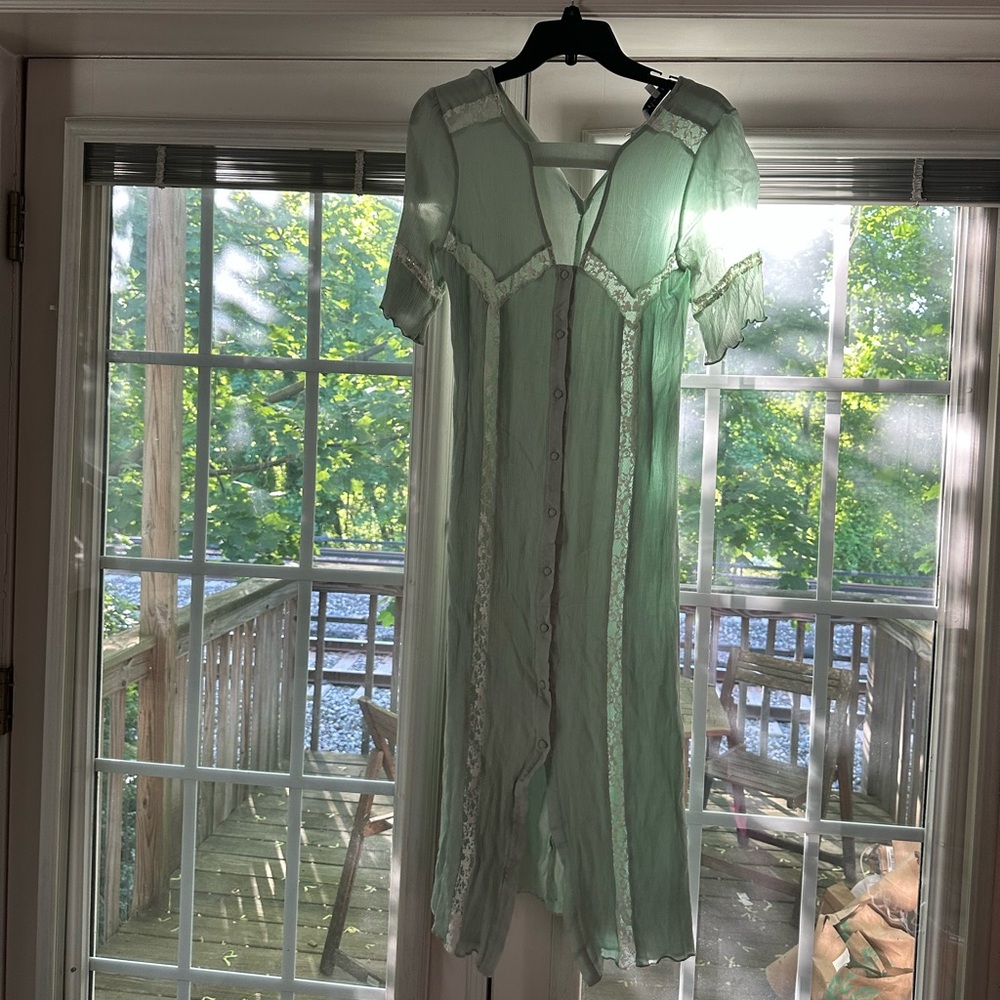 Elegant Mint Green Lace Trim dress